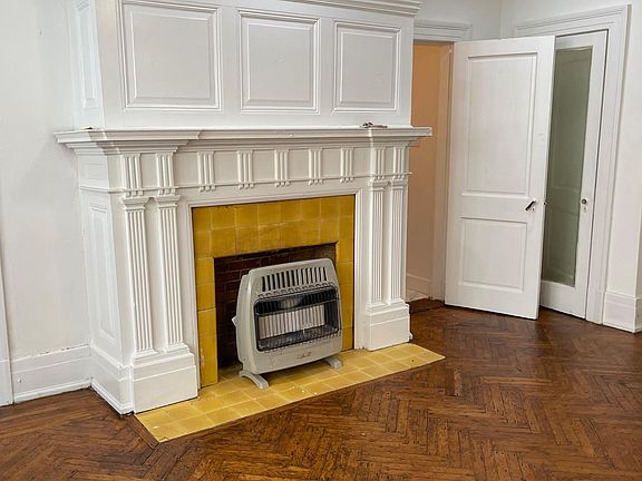 2nd image of 7819 Saint Charles Ave APT D