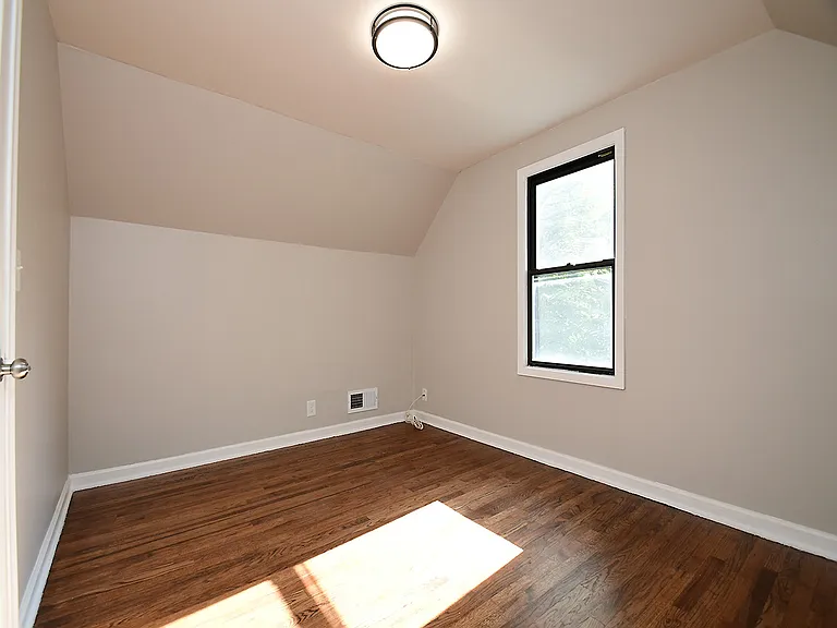 6010 Evans St — Photo 15