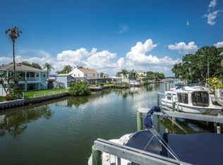 2051 Bayou Grande Blvd NE, Saint Petersburg, FL 33703
