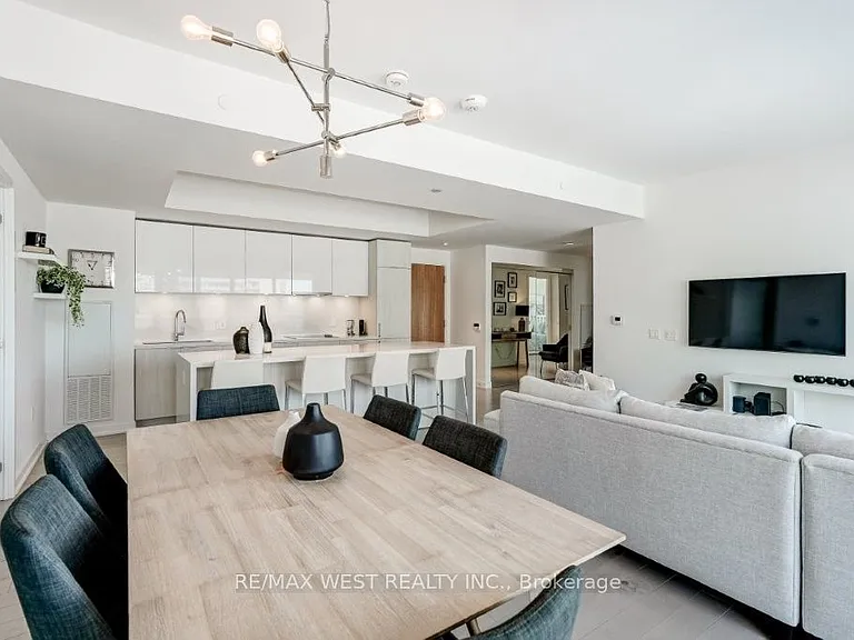 15 Queens Quay E #1006 — Photo 13
