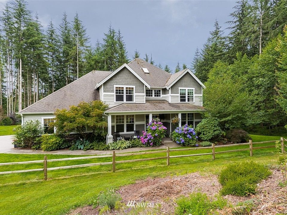 1st image of 10432 208th SE