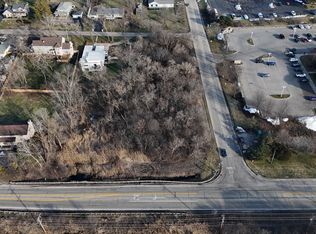 6 S Barrington Rd, Barrington, IL 60010