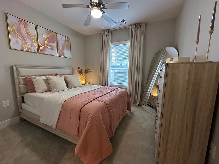 Pine Reserve Apartments — Photo 22