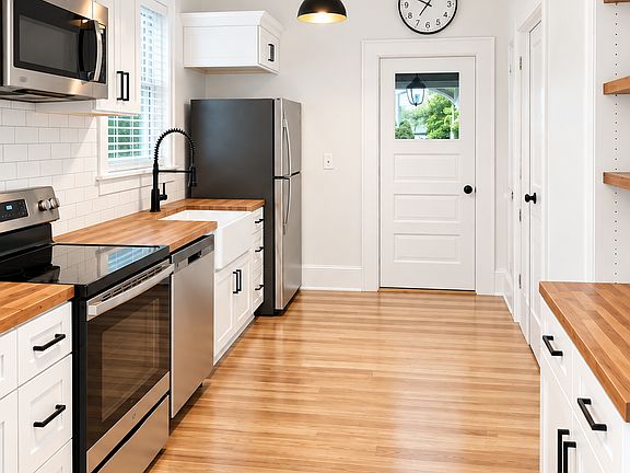 3rd image of 502 E 48th St #B