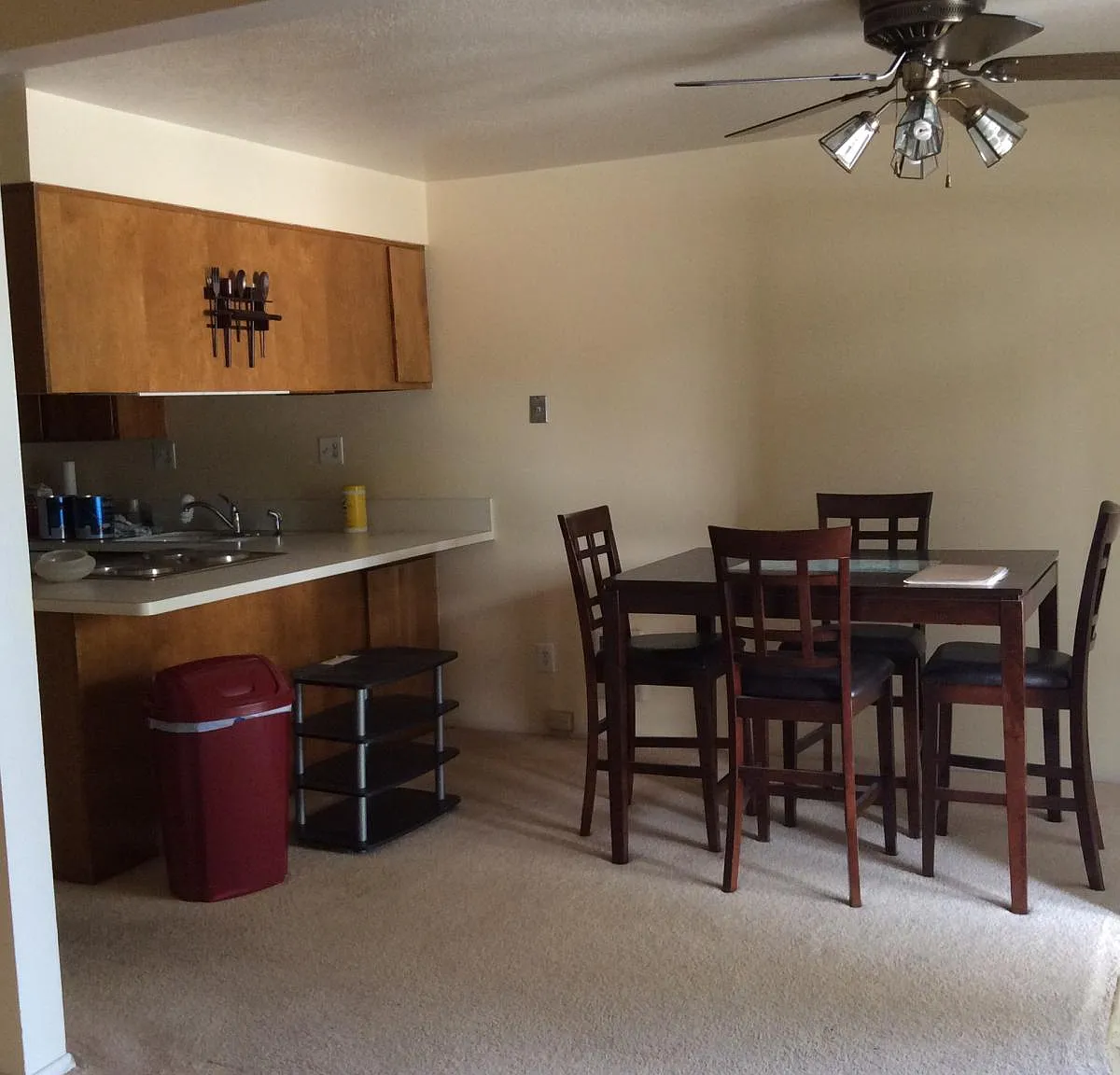 2 bed, 1.5 bath, 1008 sqft, $1,200 — Photo 1