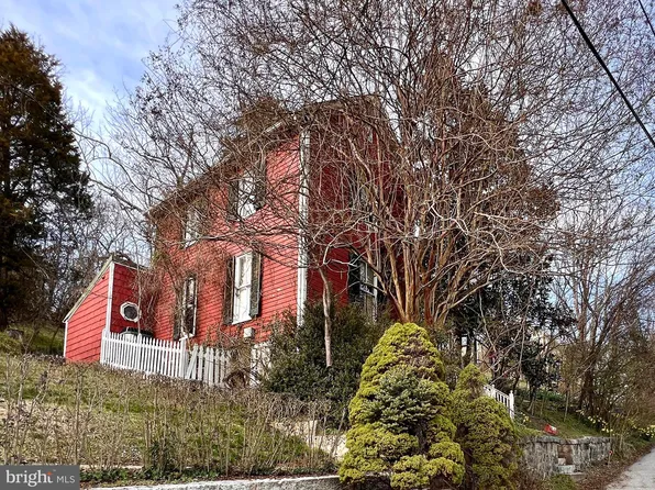 8483 Hill St, Ellicott City, MD 21043