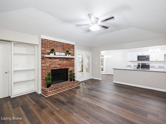 4th image of 3206 Fallshere Ct