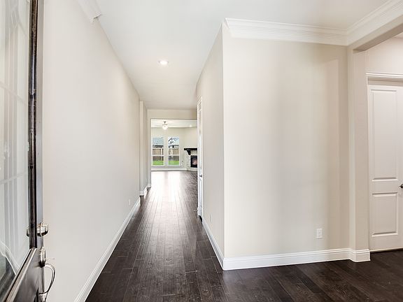 3rd image of 7605 Clear Rapids Dr