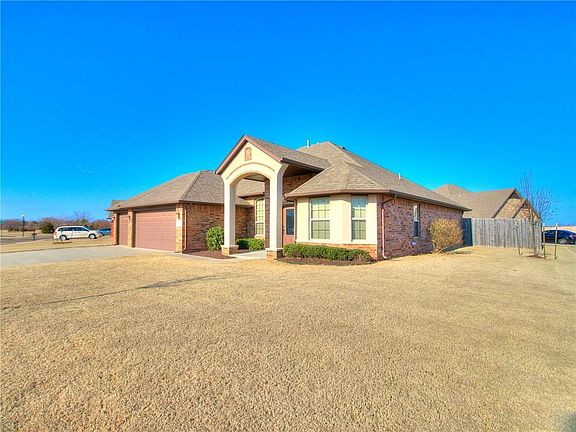 2nd image of 2313 Chadwick Dr