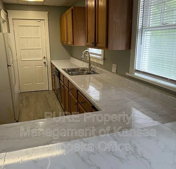 937 SW Jewell Ave — Photo 8