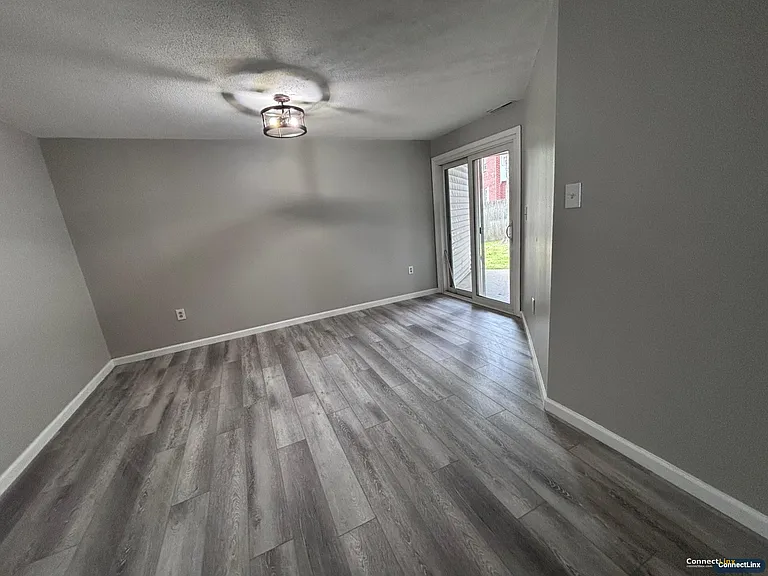 146 Springside Ave — Photo 6