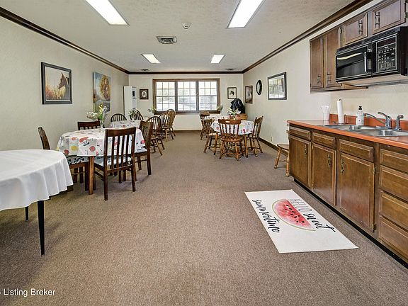 5th image of 8101 Wendamoor Dr APT 28