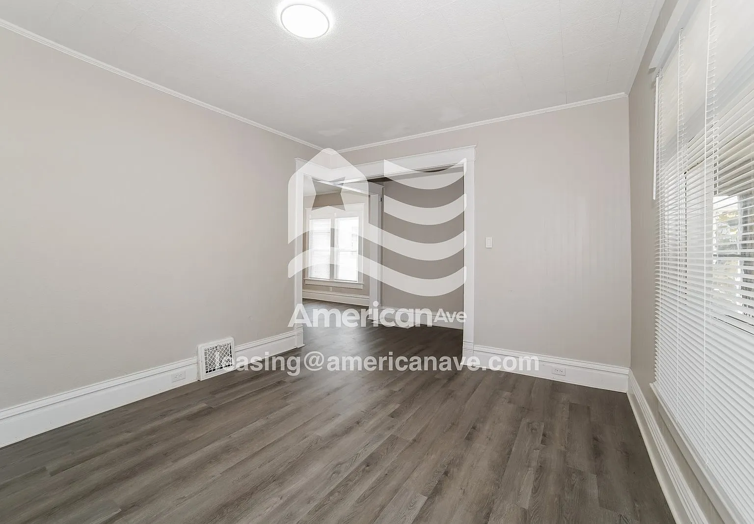 3 bed, 1.0 bath, 1170 sqft, $1,022 — Photo 3