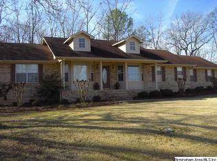 301 Jones Dr, Sylacauga, AL 35151