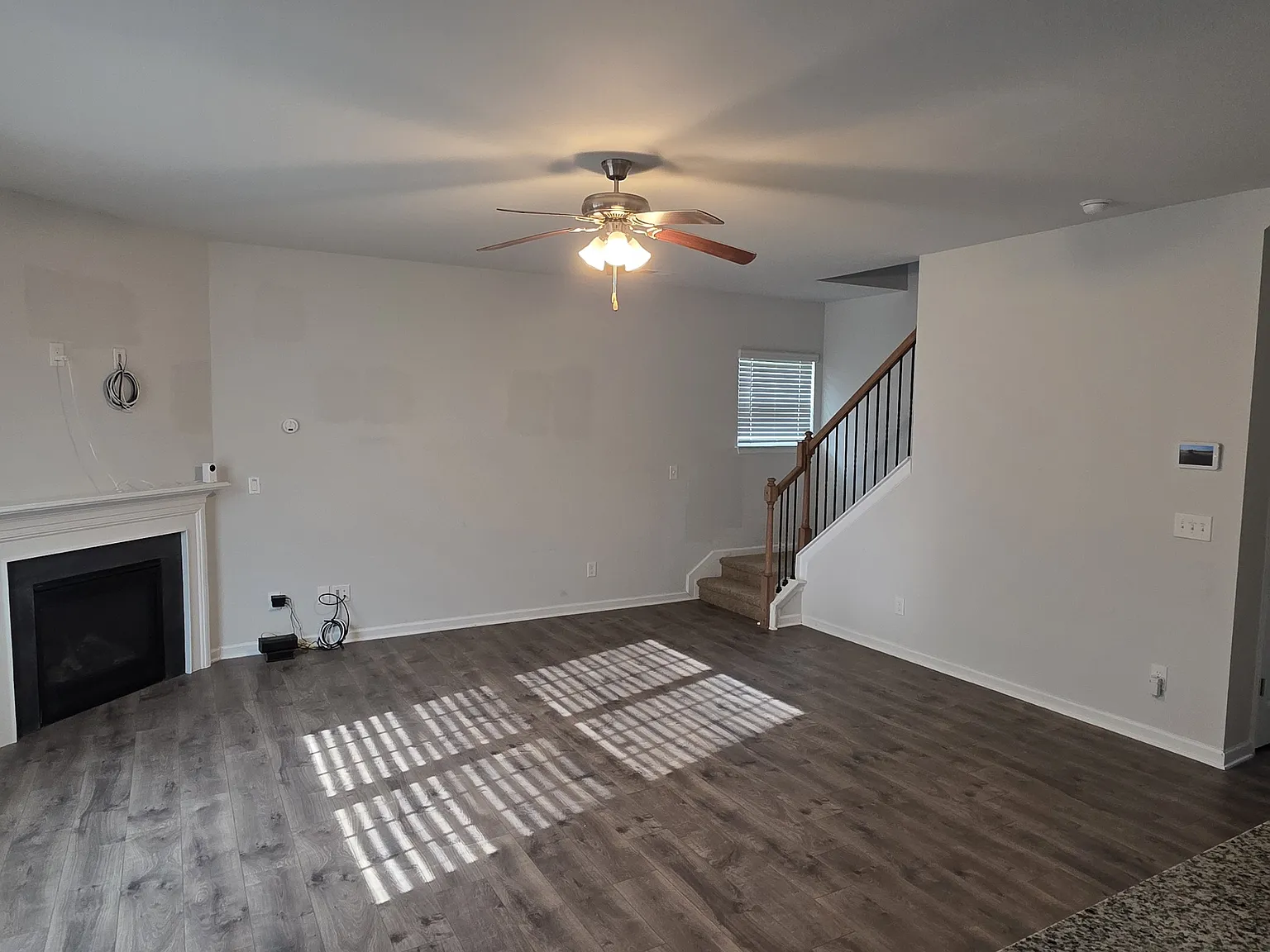 301 Royce Dr — Photo 3