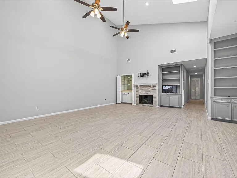 5218 Palmetto St — Photo 14