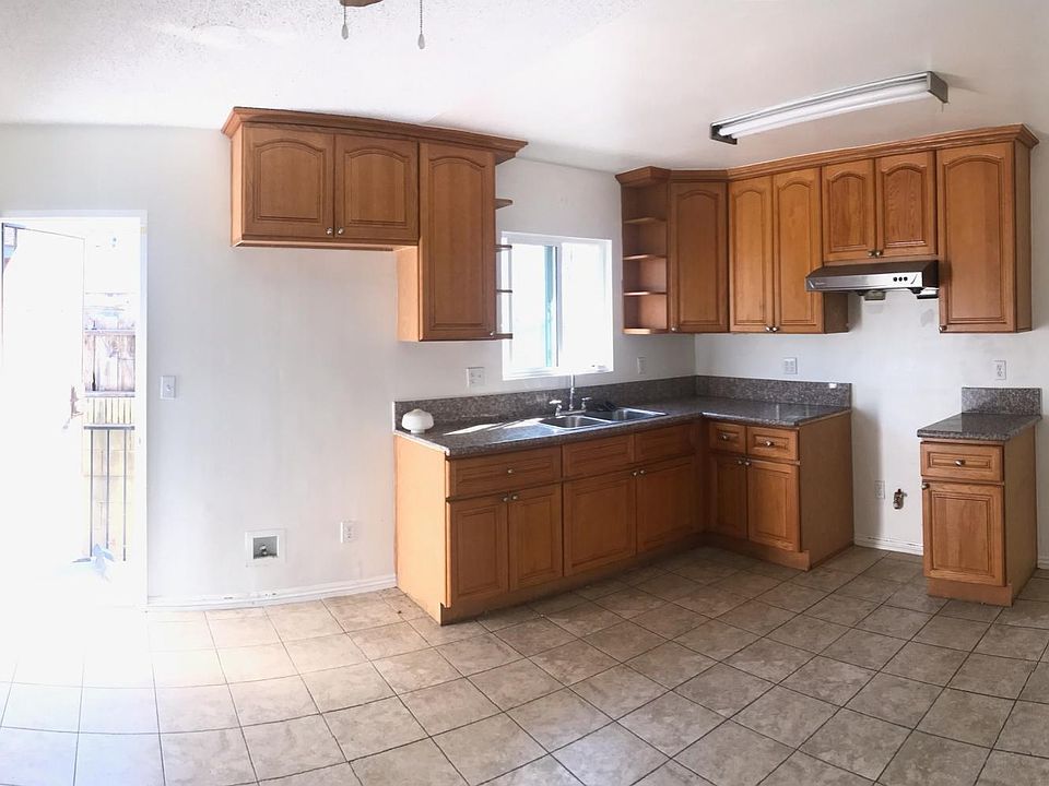 1st image of 532 S Montebello Blvd