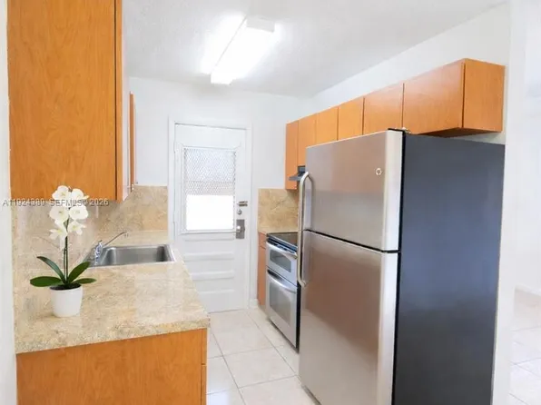 2580 NW 139th St Unit 1, Opa Locka, FL 33054