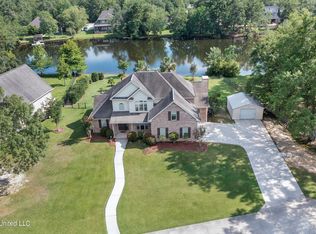 9005 Twin Oaks Ct, Picayune, MS 39466
