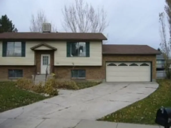 5861 S 2900 W, Roy, UT 84067