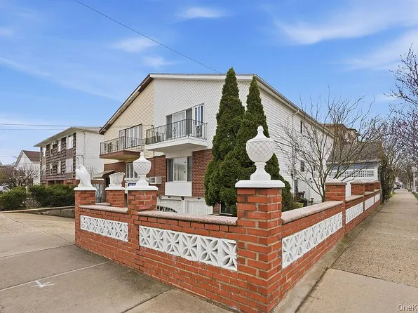 7802 151st Ave, Howard Beach, NY 11414