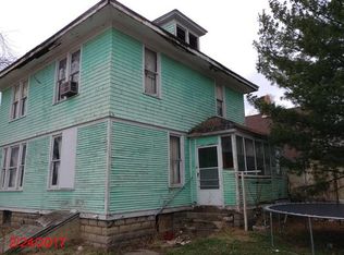 400 E 3rd St, Beardstown, IL 62618