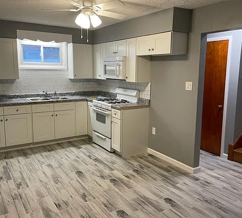 2nd image of 105 Kinamrok St #1/2