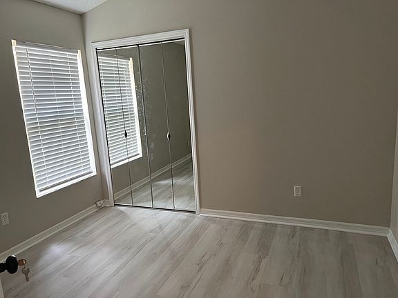 4th image of 11925 Cheltinham Dr