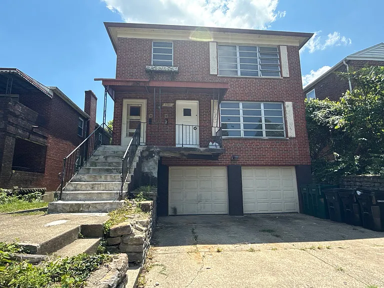 1111 Elm Park Dr — Photo 1