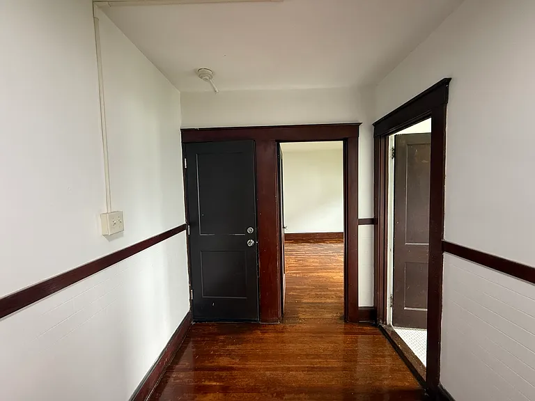42 Maple St — Photo 7