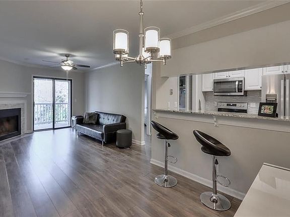 2nd image of 405 Barrington Hills Dr