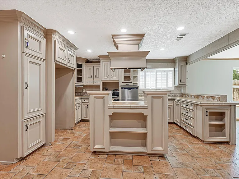 7742 Whidbey Island Dr — Photo 12