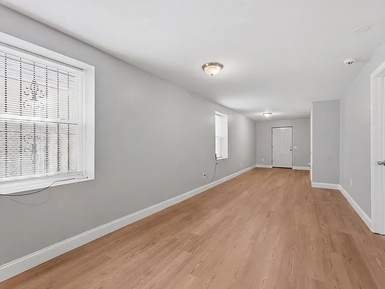 721 S 19th St #G — Photo 11