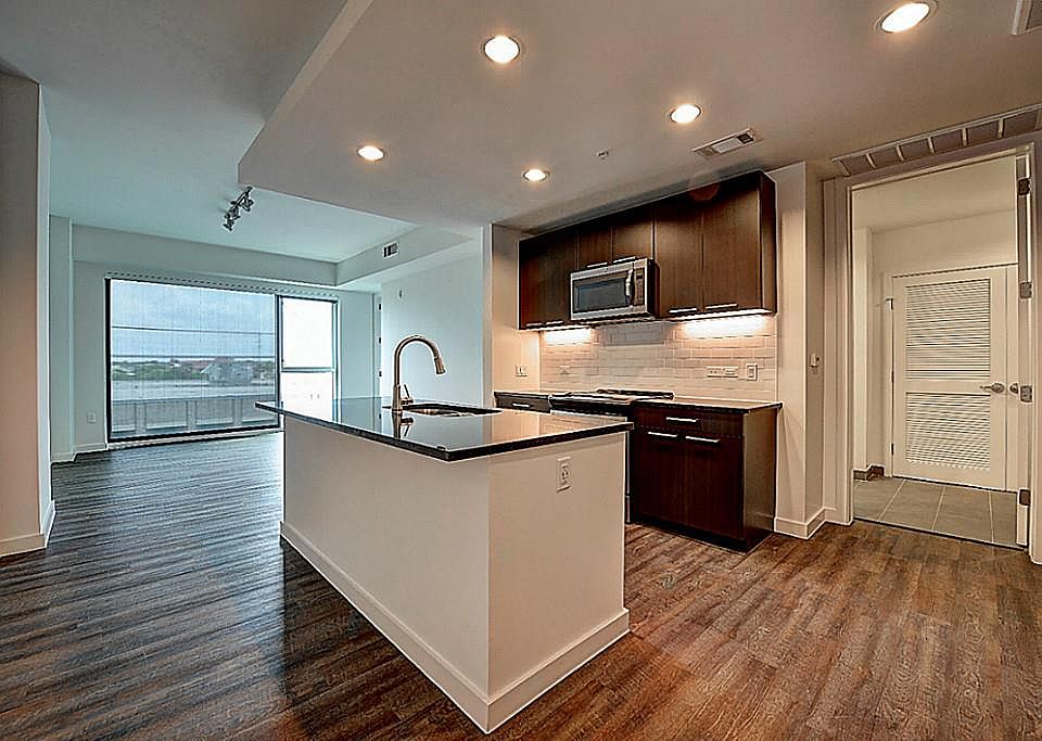 1st image of 3815 Eastside St APT 4027