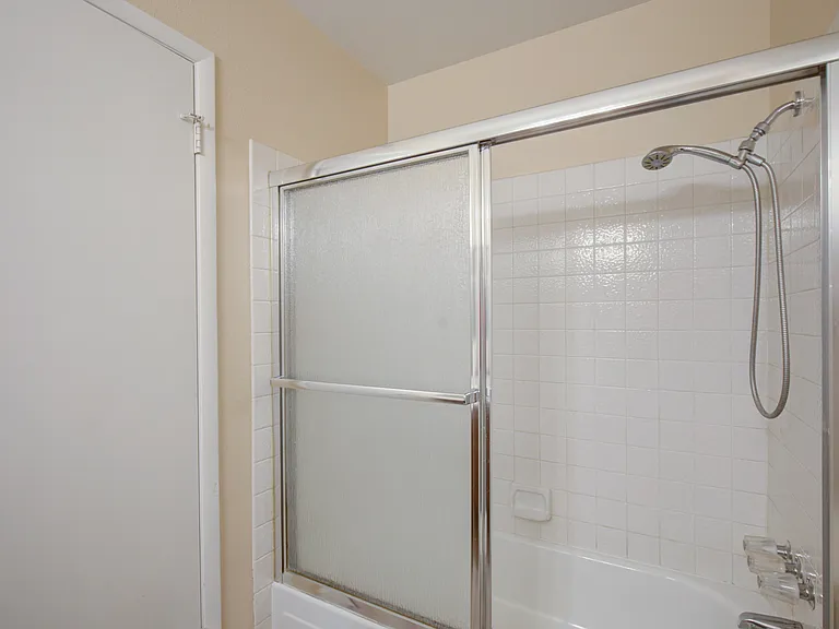 3134 Laurel Ave — Photo 11