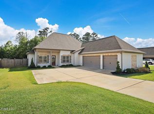 123 Freeland Ln, Clinton, MS 39056