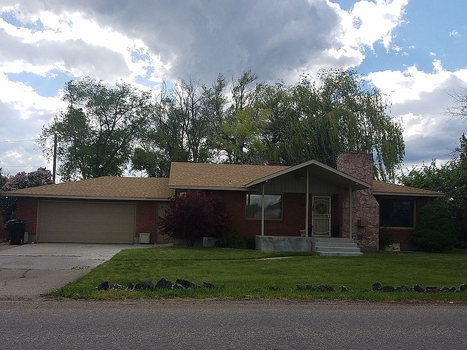 1st image of 110 N Hanson Ave