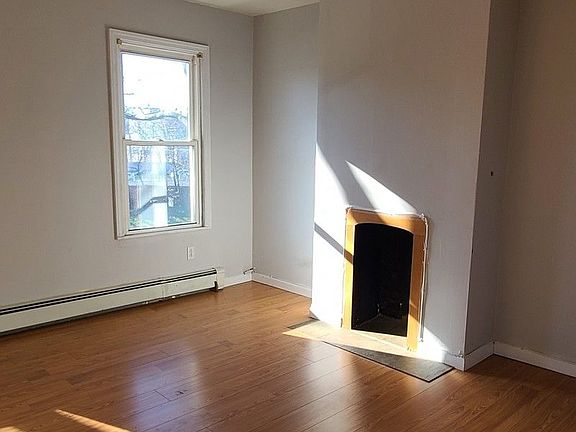 5th image of 479 18th St #2