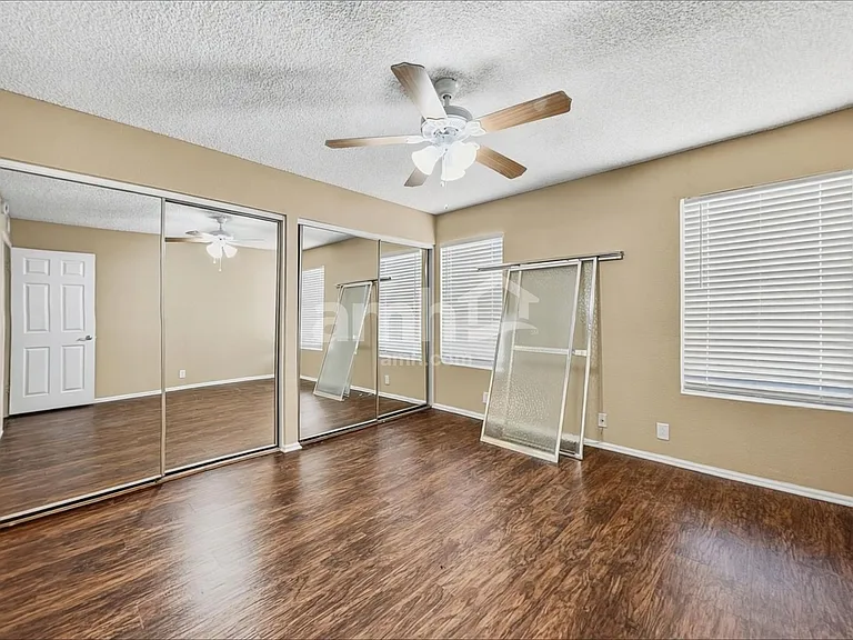5553 W Shangri La Rd — Photo 10