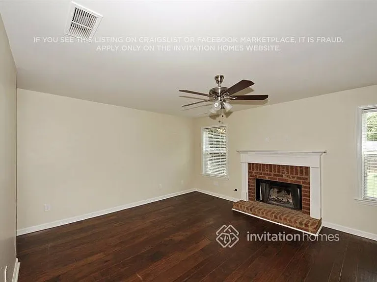 380 Running Fawn Dr — Photo 2