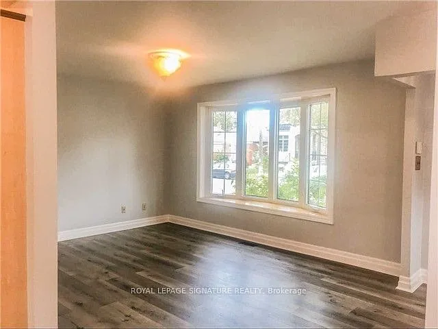 318 Woodmount Ave — Photo 2