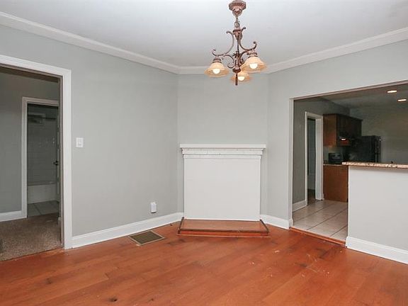 3rd image of 987 Harwell St NW