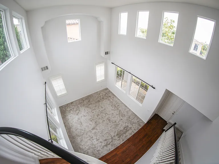 1882 Shadetree Dr — Photo 10