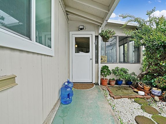 4th image of 282 La Serena Way
