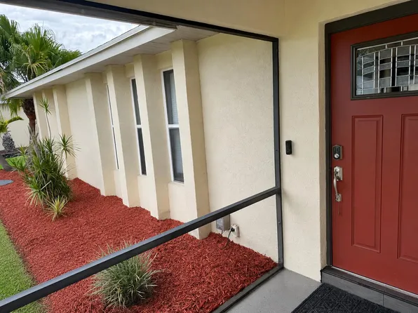 991 SE Brookedge Avenue, Port St Lucie, FL 34983
