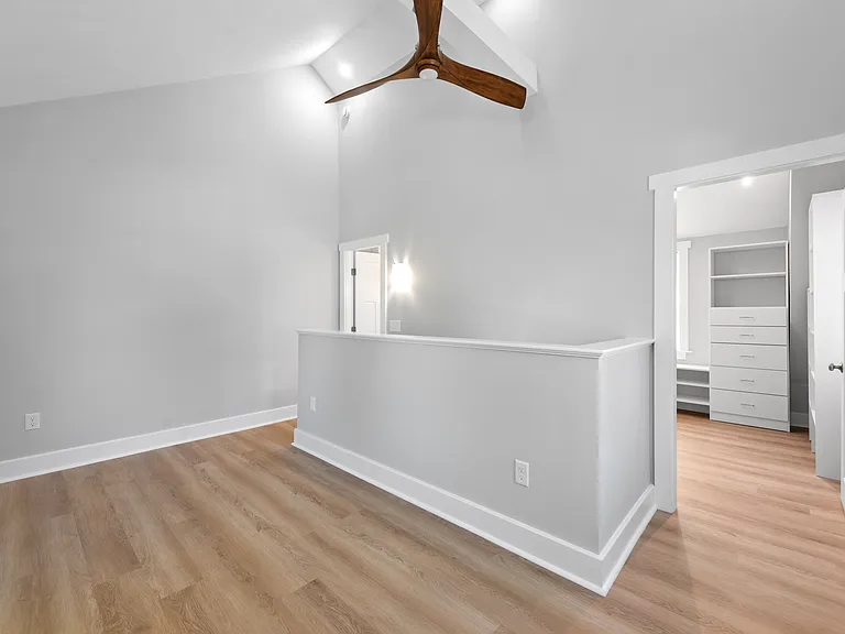 31 Saratoga Way — Photo 26