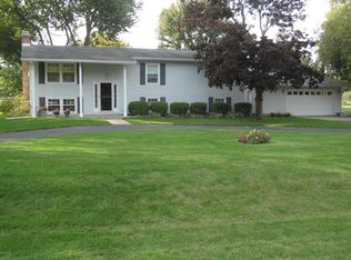22278 Loupee Dr, Cassopolis, MI 49031