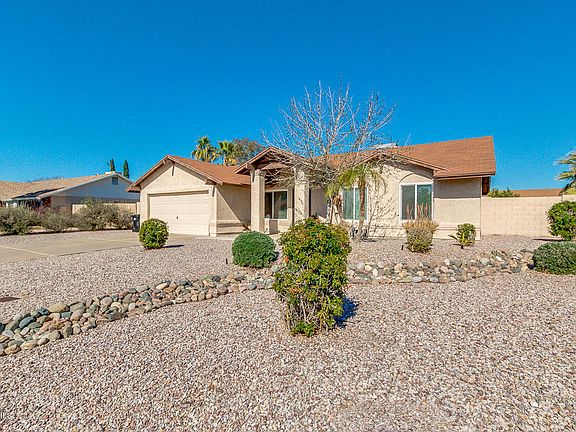 5th image of 2702 E Juanita Ave