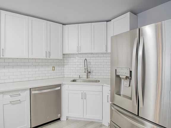 5th image of 1055 River Rd APT 803