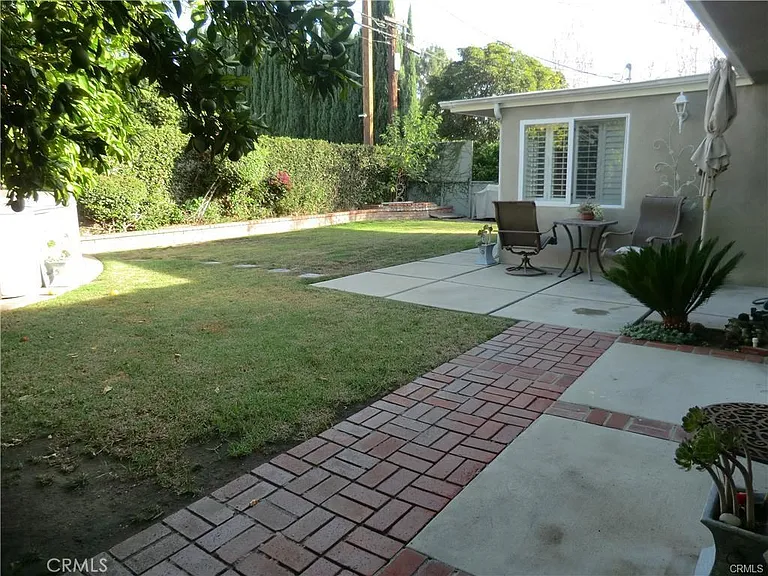 834 Delaware Rd — Photo 15